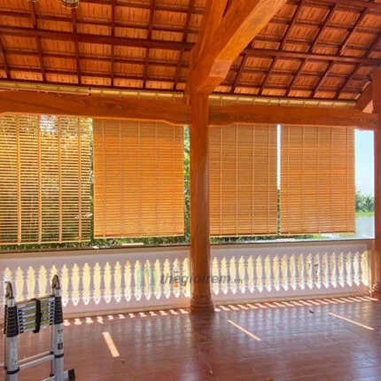 Rèm mành nhựa giả gỗ ngoài trời chịu mưa nắng